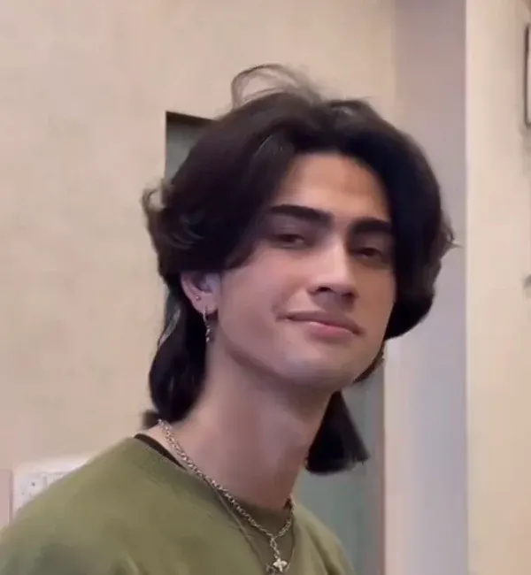 Long Curly Middle Part Long Curly Middle Part