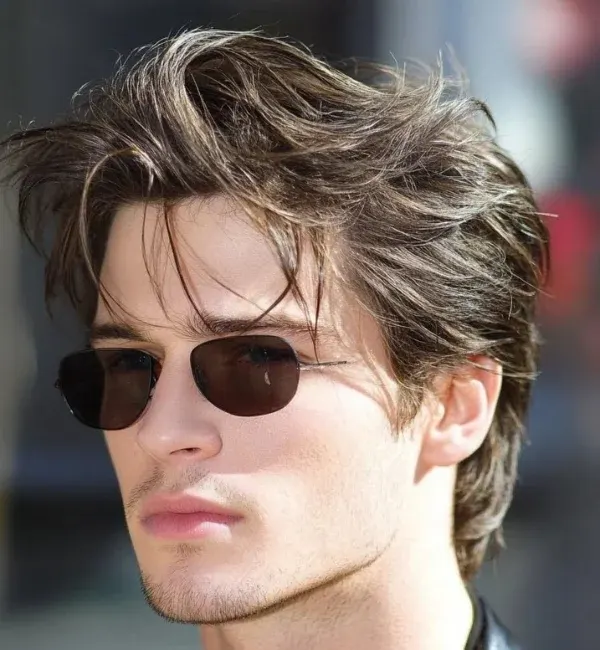 Stylish Classic Middle Part